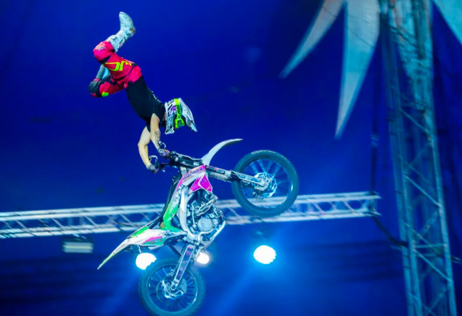 Things to do in County Cork, Ireland - Circus Vegas | Cork - YourDaysOut